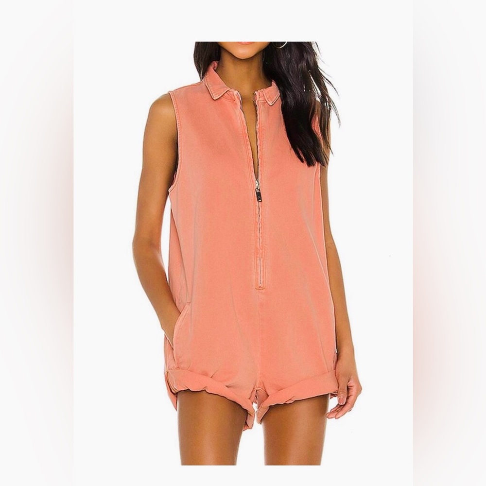 Casual Zipper Sleeveless Pocket Shorts Romper.
